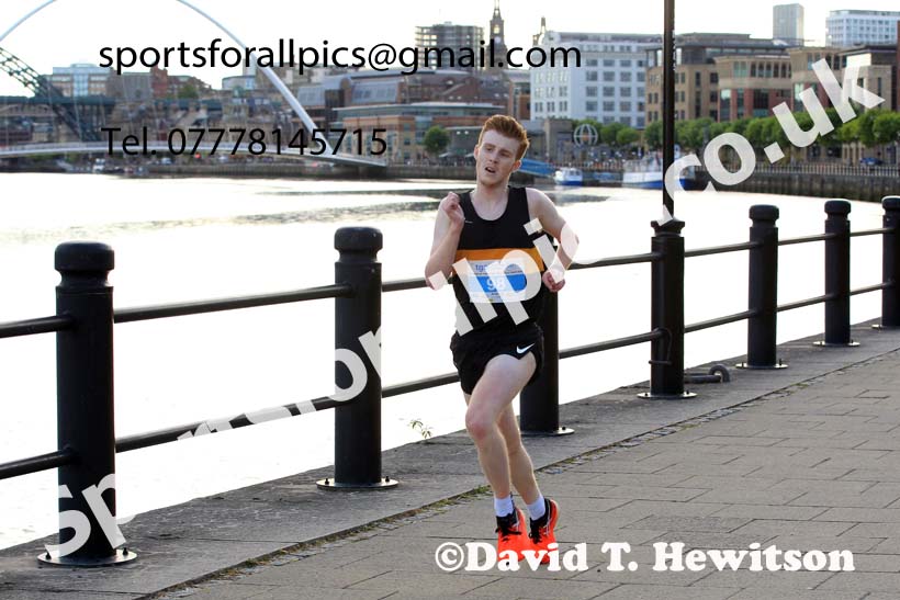 The 2022 Bridges of the Tyne 5 Mile (organised Tyne Bridge Harriers), Quayside, Newcastle, Tuesday, July 5th. Photo: David T. Hewitson/Sports for All Pics
